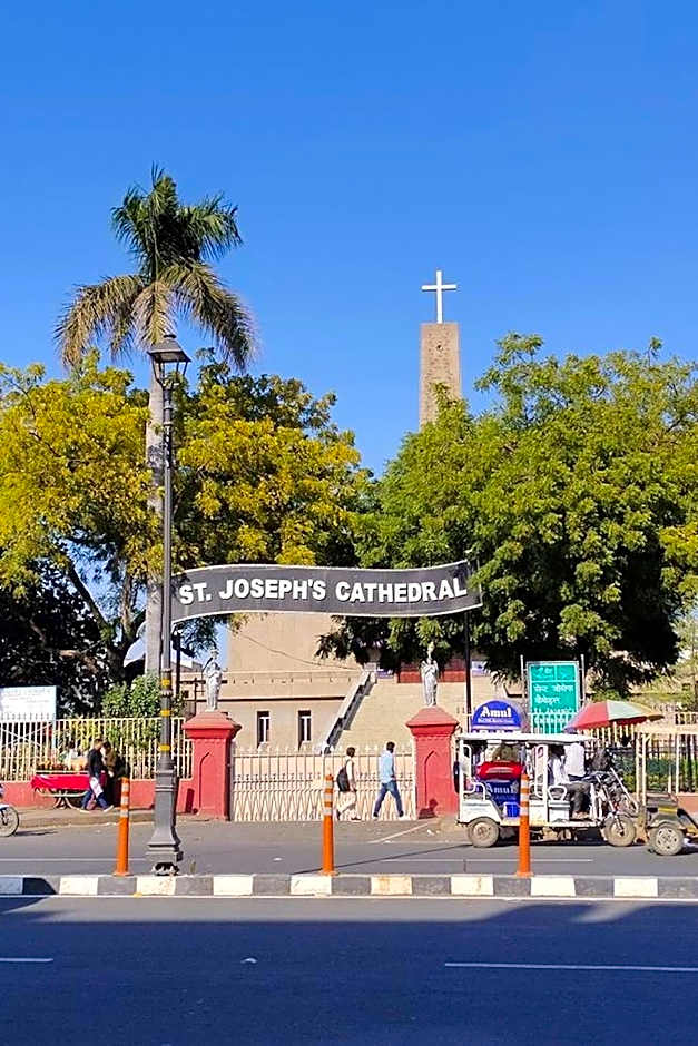 RBR Hotel and Restaurant near Hundred Islands