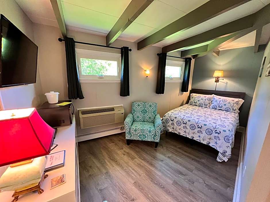 Claddagh Motel & Suites