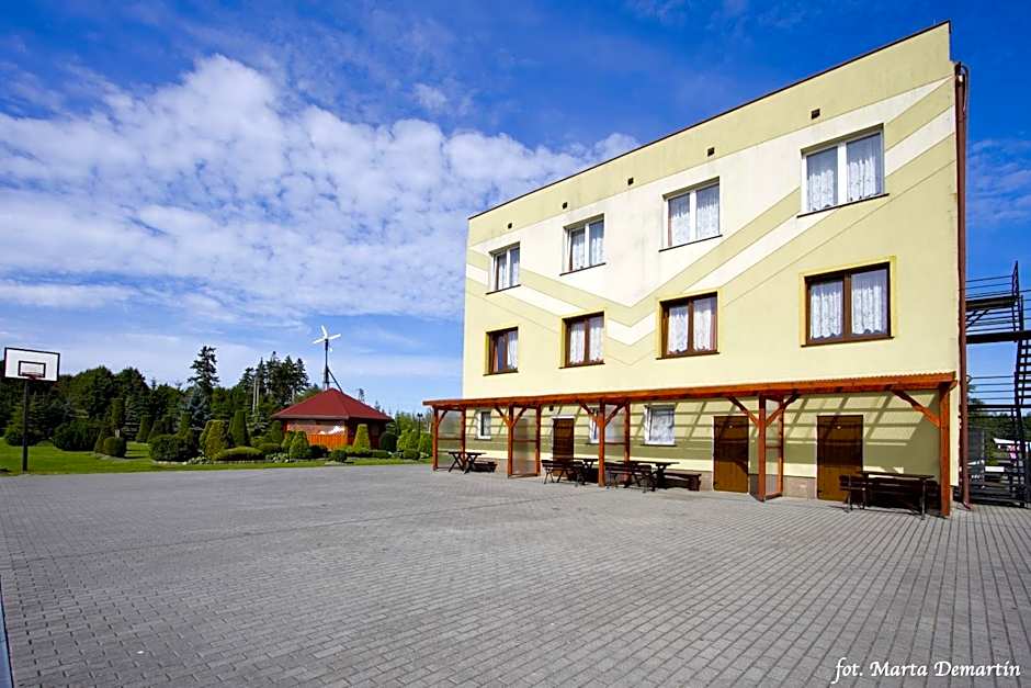 Ośrodek Kolonijno - Wypoczynkowy Ania