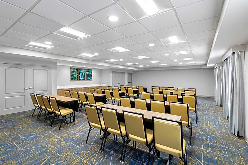 Hampton Inn & Suites New Castle