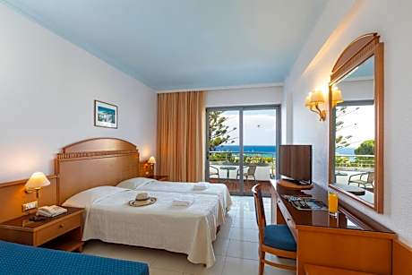 Standard Room with Sea View