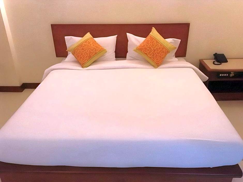 Krabi Royal Hotel (SHA Extra Plus)