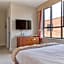 Kings Park Hotel