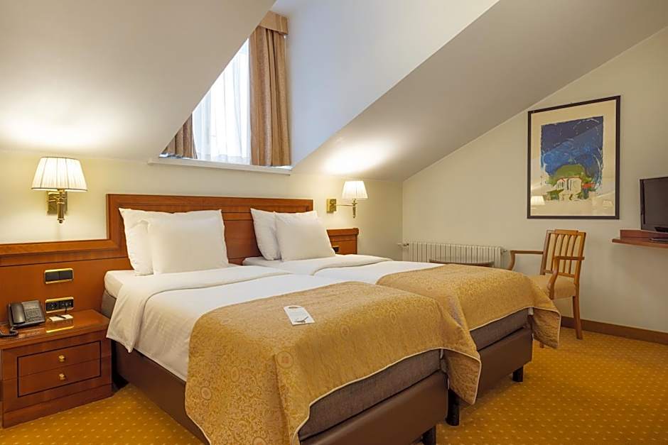 My City Hotel