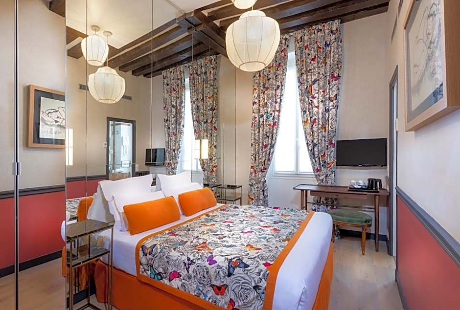 Dauphine Saint Germain