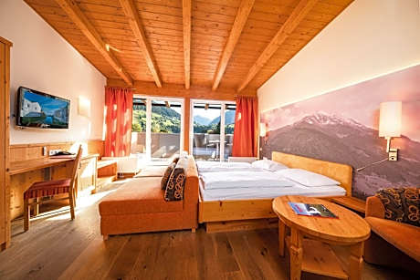 Junior Suite with Balcony