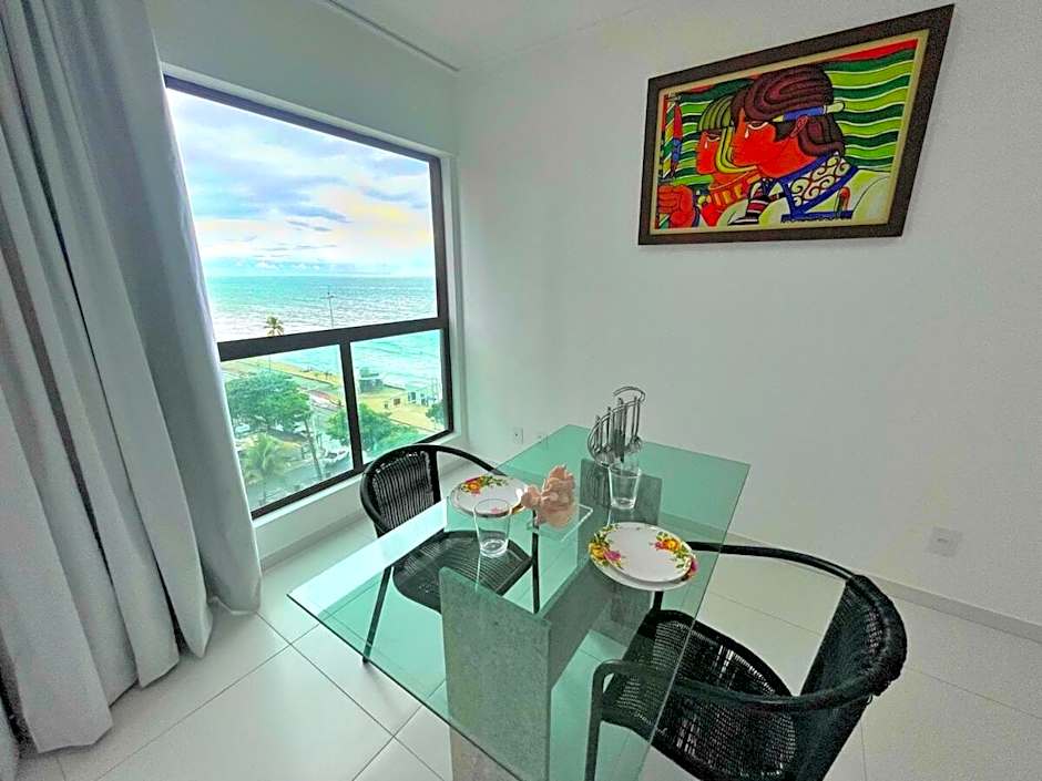 W703 · Requinte, vista e luxo a beira-mar