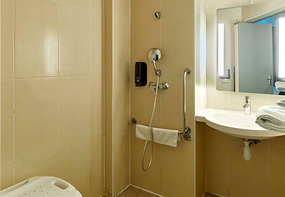 B&B HOTEL Paris Nord Villepinte