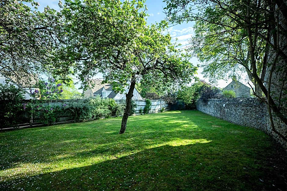 The Wychwood Inn