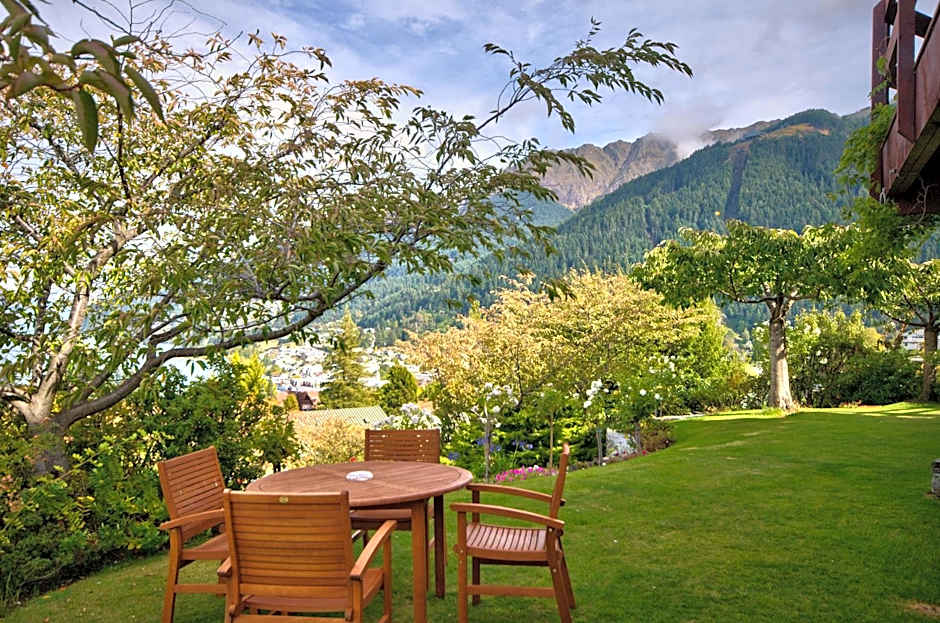 Balmoral Lodge