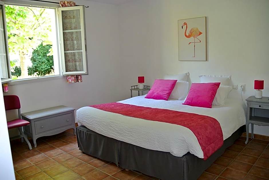 Logis Hôtel Restaurant Le Clos des Capitelles