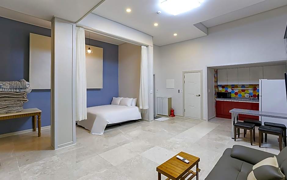 Gangneung Buchaegil Motel and Pension