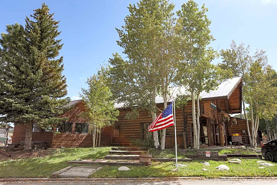 The Boulder Creek Lodge