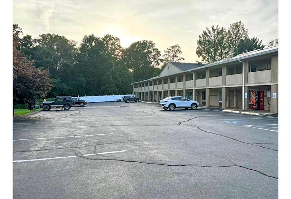 Motel 6 Old Saybrook, CT