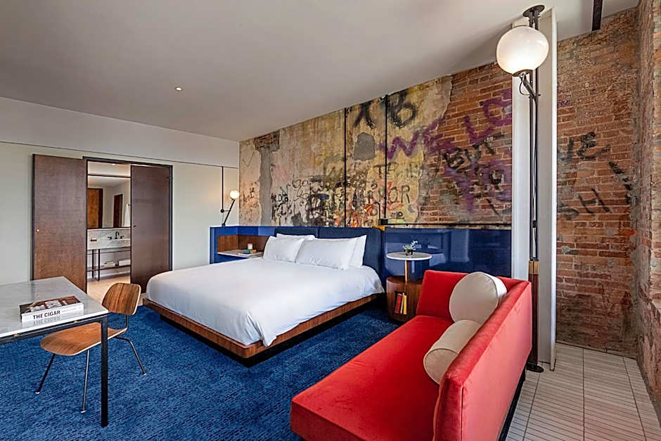 Photo 1 of 4 of Junior Suite, Balcony