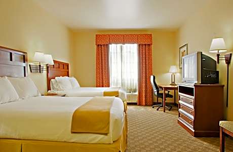 2 Queen Beds Standard