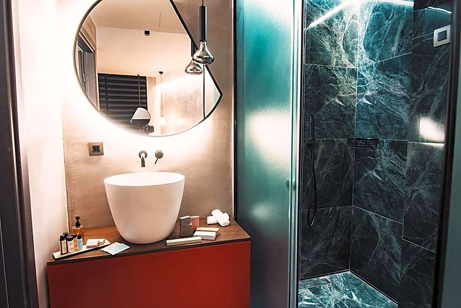 Project 3 Urban Chic Hotel