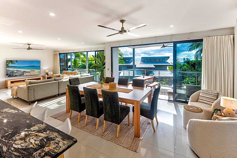 Pinnacle Apartments on Hamilton Island by HIHA