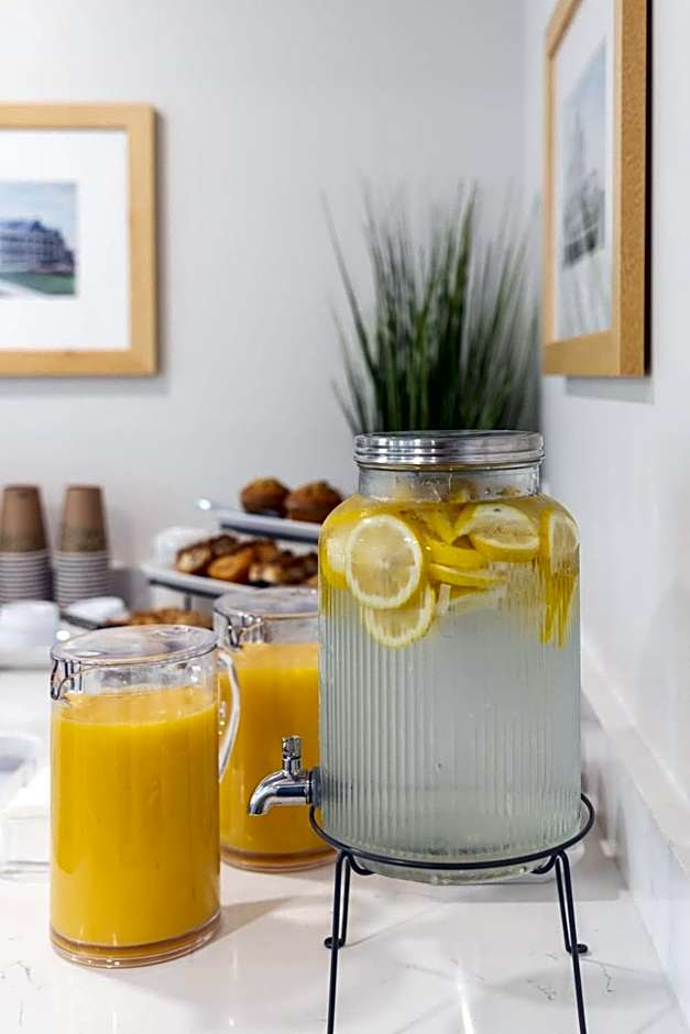 Albermarle #202 Inn at Old Beach