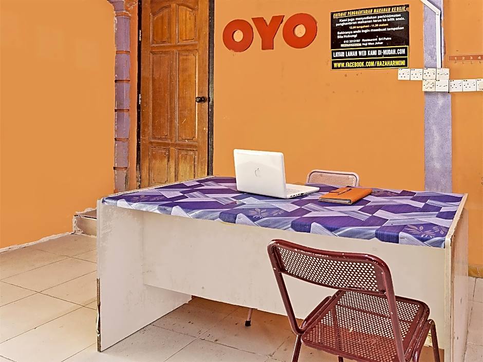 OYO 90454 Haza Harmoni Guesthouse