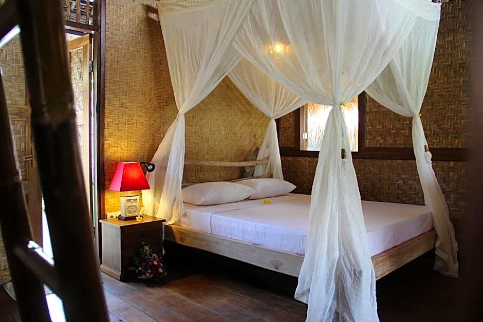 The Calmtree Bungalows