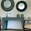 Moonshine Hotel & Suites