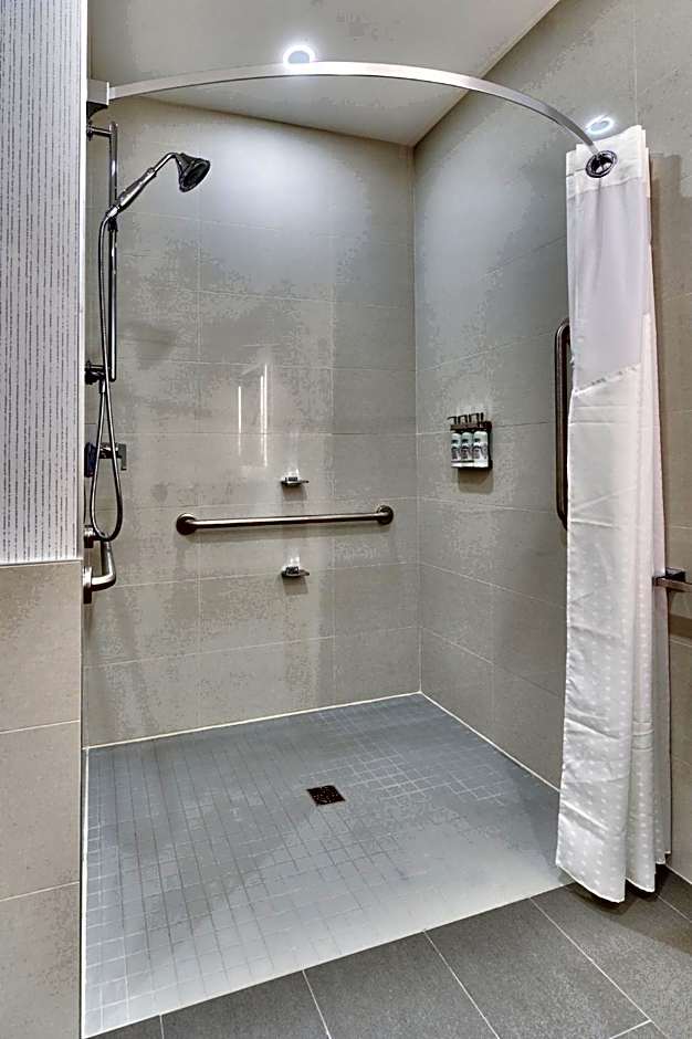 Holiday Inn Express & Suites Trois Rivieres Ouest By IHG