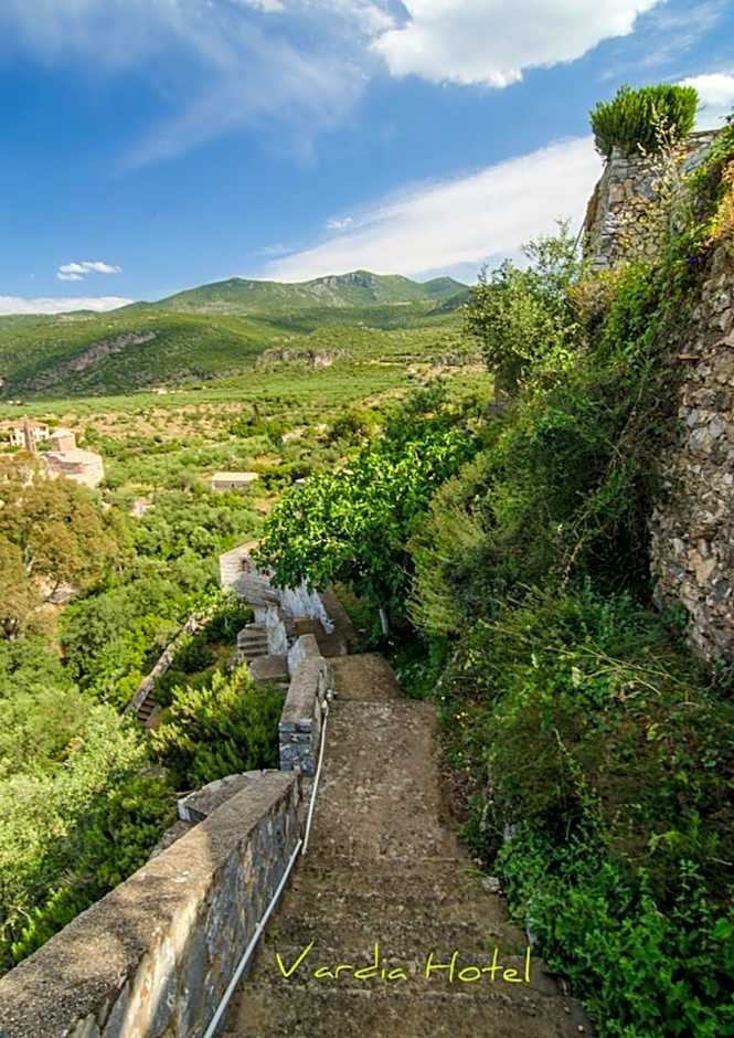 Vardia Hotel