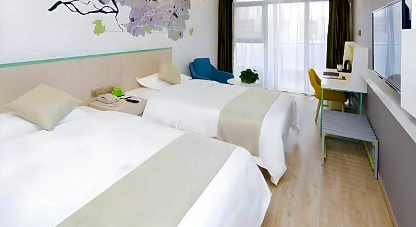 Vatica Tianjin Jinnan District AEON Shopping Plaza Hotel