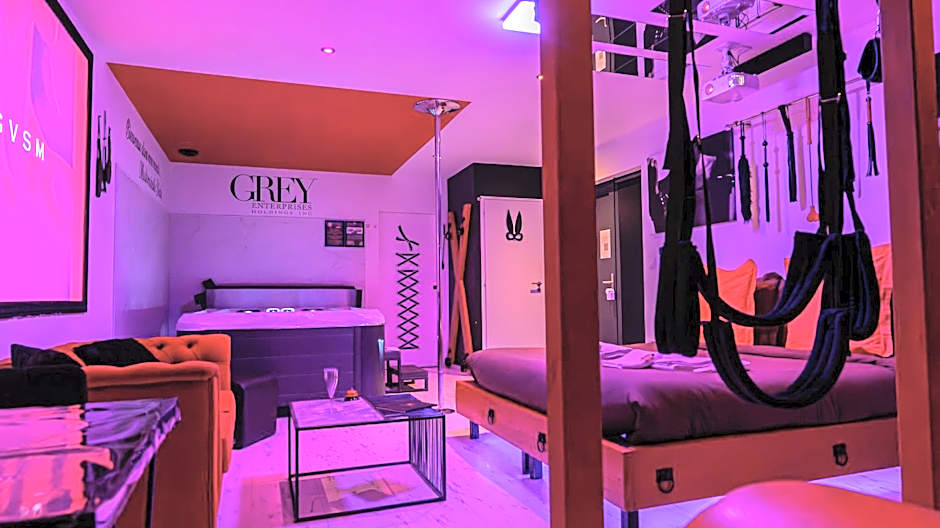 Loveroom Very Good Trip chambre avec jacuzzi privatif