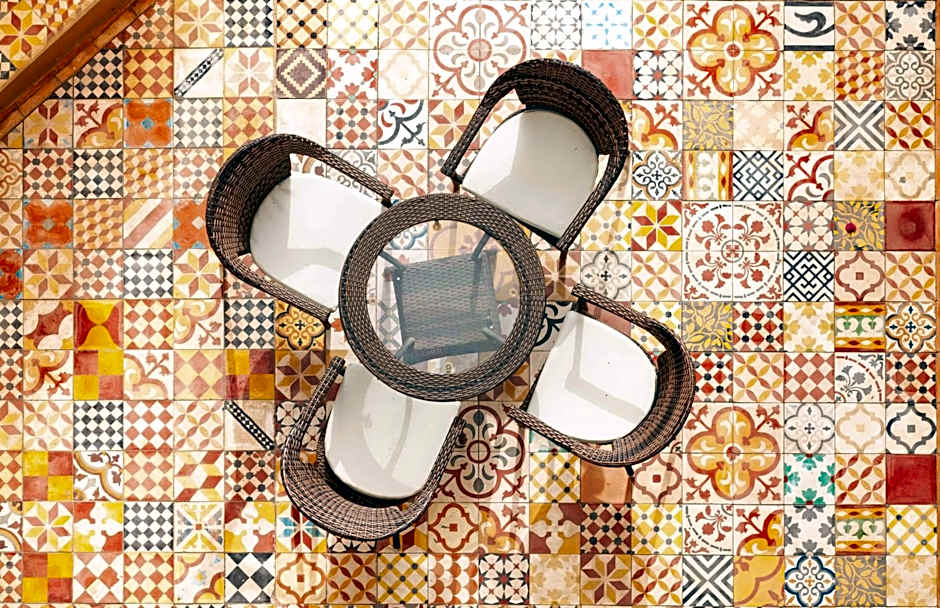 Borjs Hotel Suites & SPA