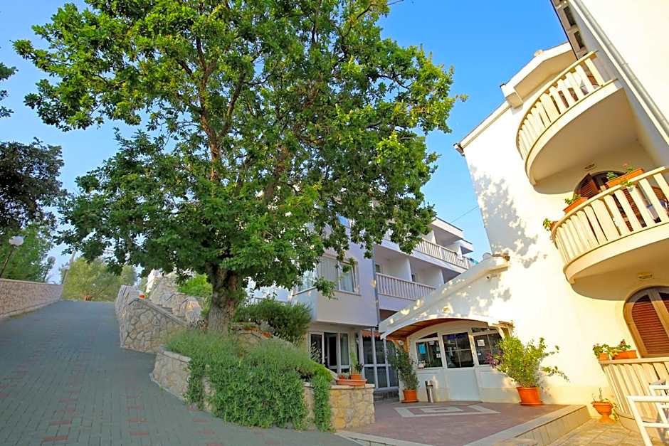 Depadansa Hotel Lucija***