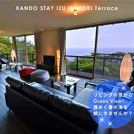 A villa overlooking the Izu sea and a starry sky.