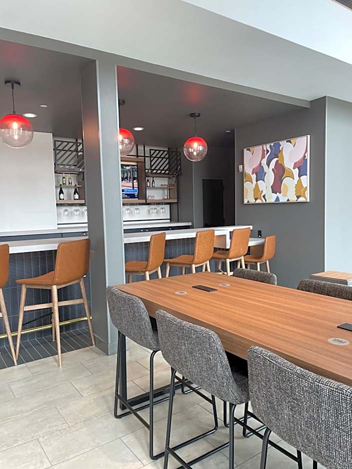 Atwell Suites Austin Airport By IHG