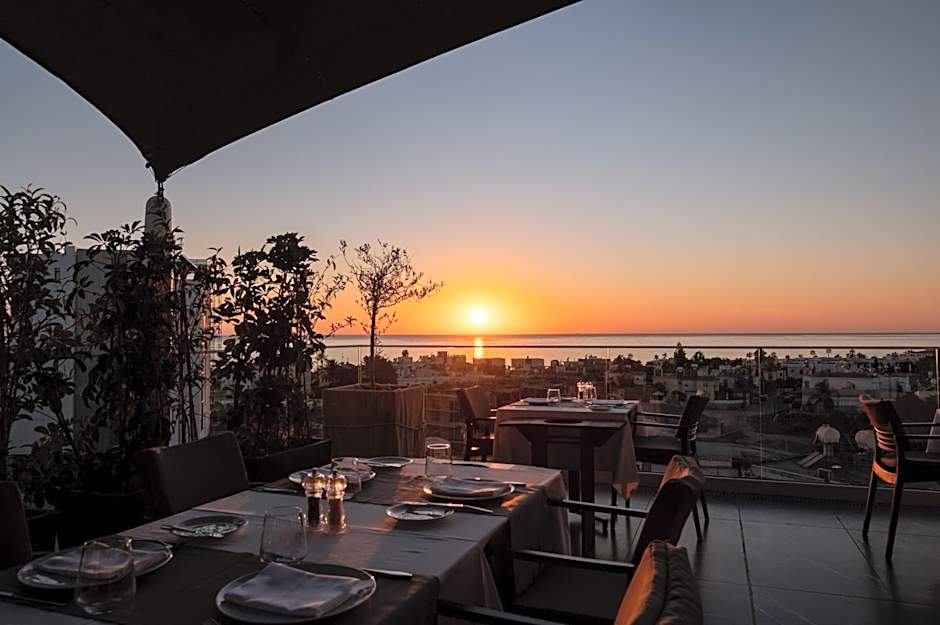 Kefalos Damon Hotel Apartments