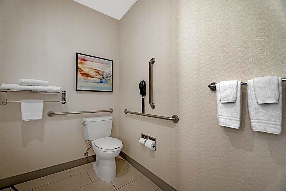Hilton Garden Inn Oconomowoc