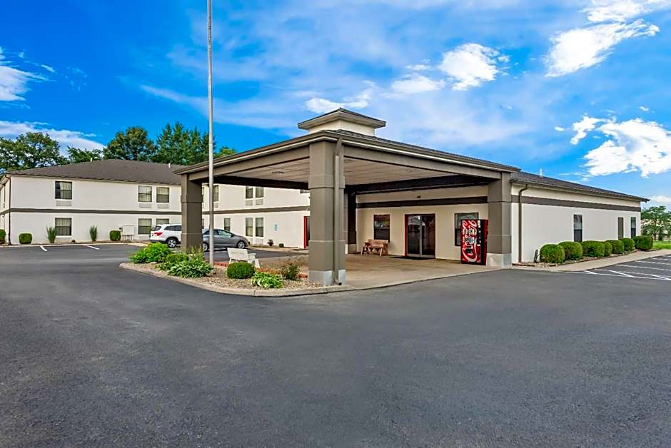 Super 8 by Wyndham Bellefontaine