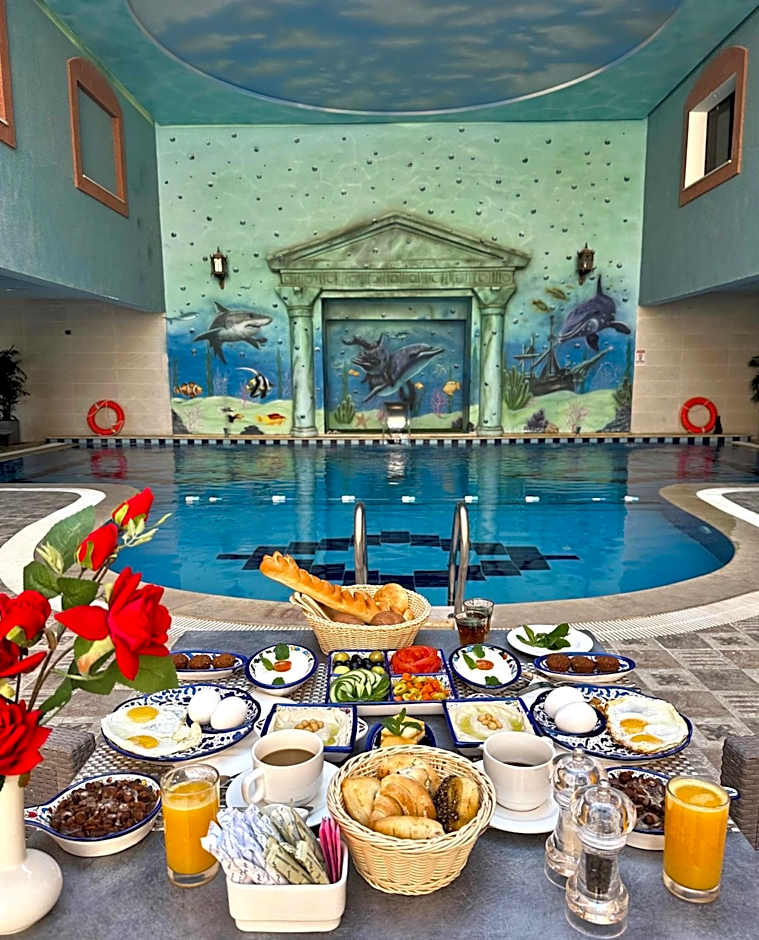 Petra Canyon Hotel