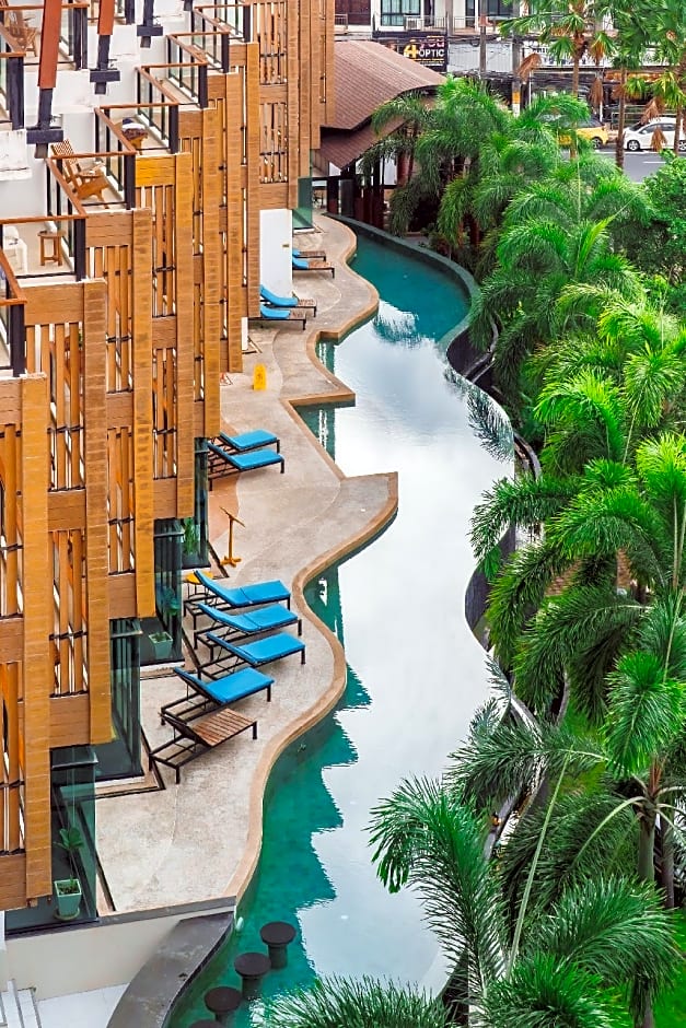 The Lunar Patong Hotel