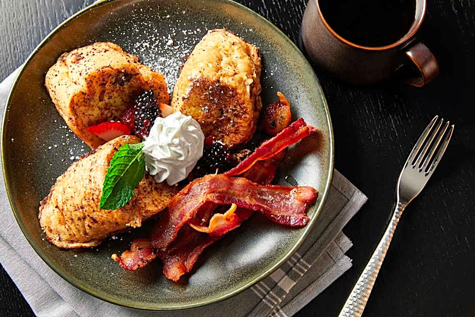 Renaissance by Marriott Mobile Riverview Plaza Hotel