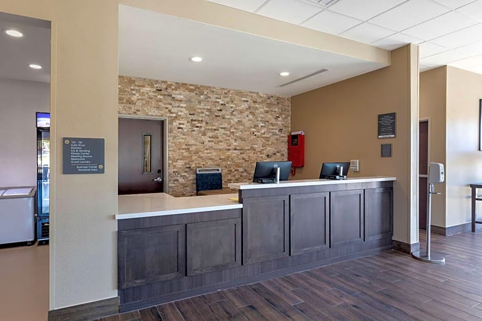 Comfort Inn & Suites Balch Springs - SE Dallas