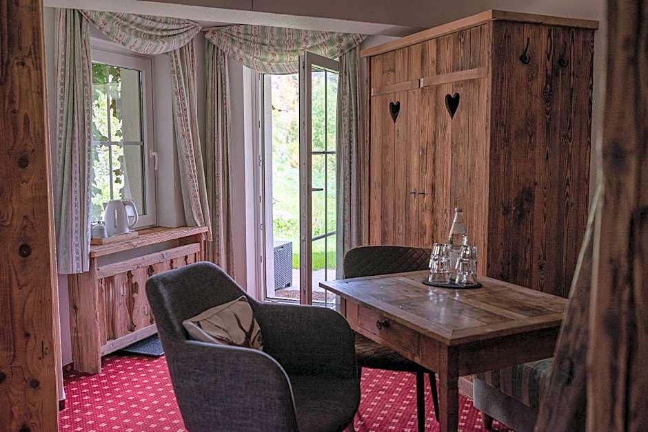 Hotel & Restaurant Grüner Baum - Die Grüne Oase Am Feldberg