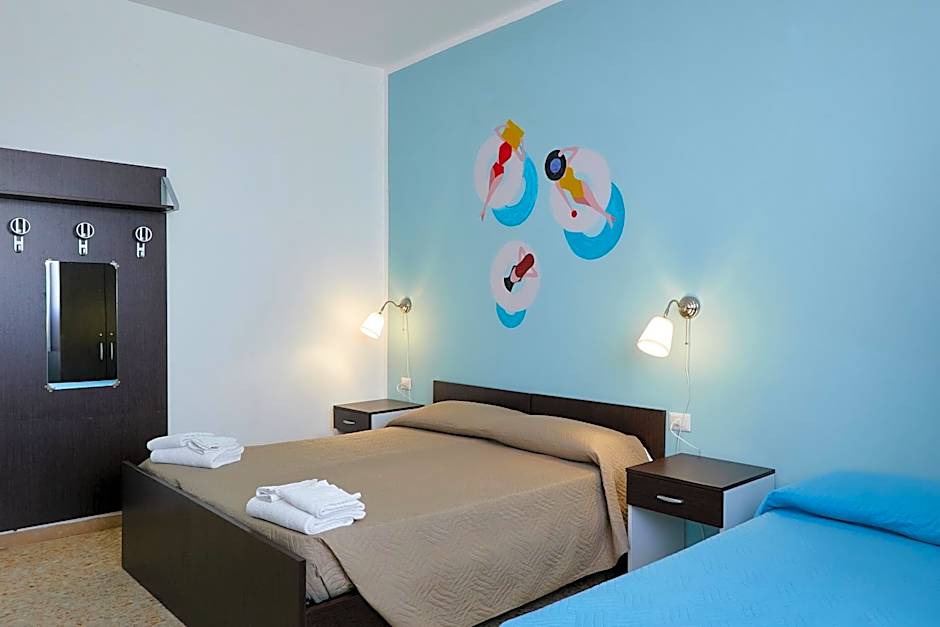 Soleē, Family Holidays & Hostelling