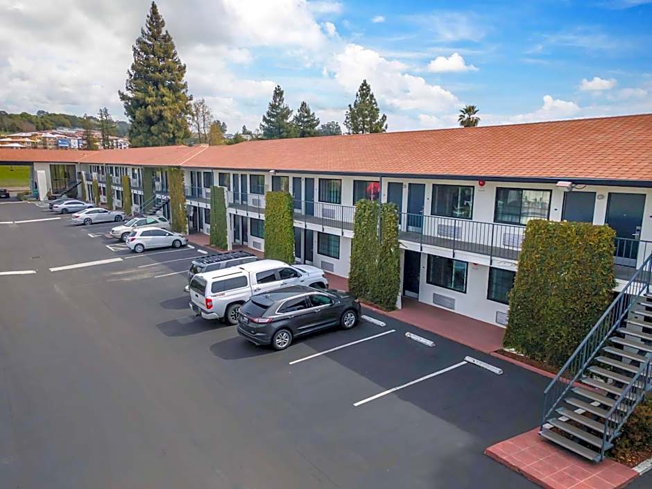 The Sandman Santa Rosa Sonoma, an Ascend Collection Hotel