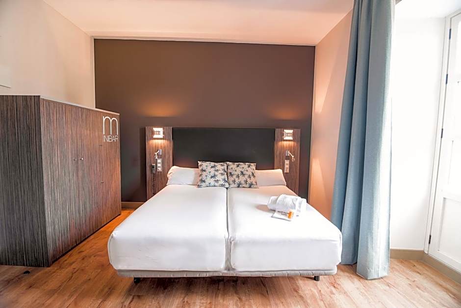 Petit Palace Santa Cruz