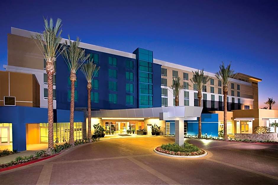 Renaissance by Marriott ClubSport Aliso Viejo Laguna Beach Hotel