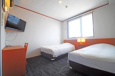 Twin Room - Non-Smoking