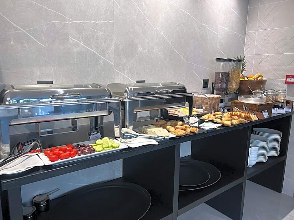 Oikos 9 Rooms and Suites