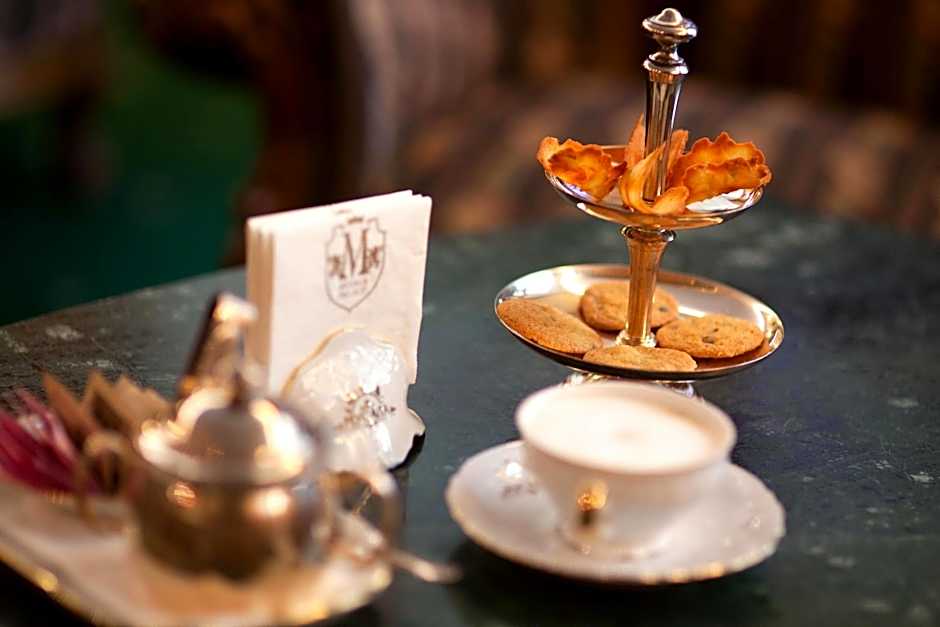 Grand Hotel London