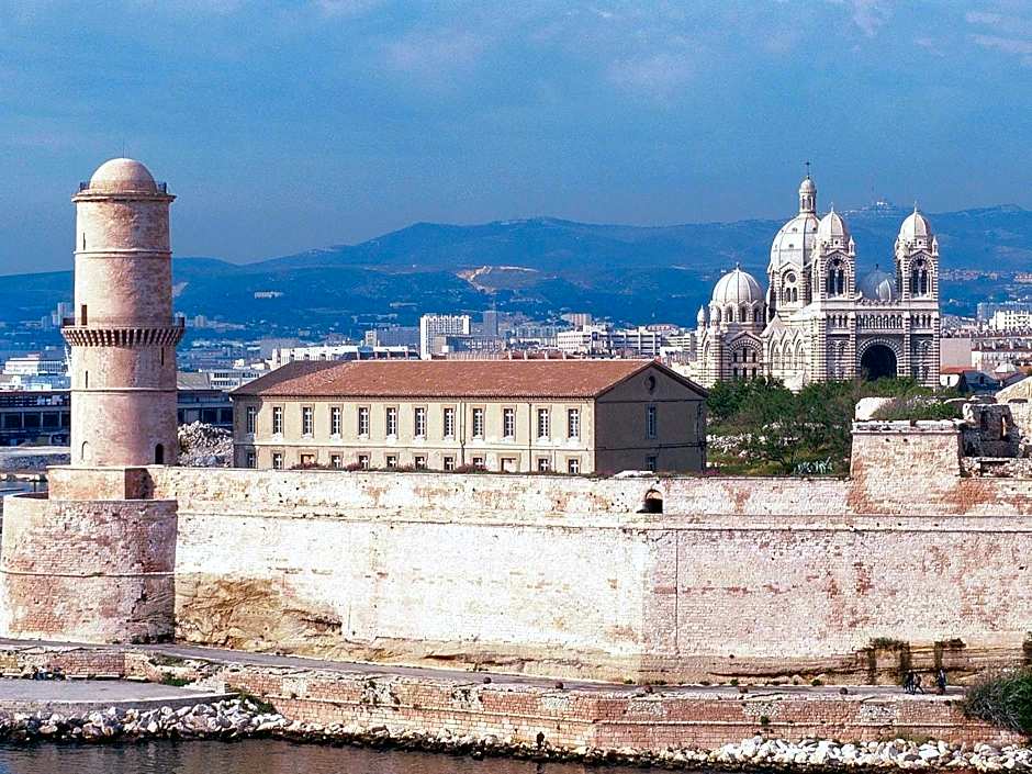 greet hotel Marseille Parc Chanot Velodrome